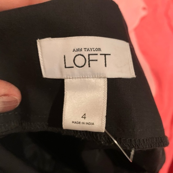 Loft black pleated Tulip skirt - Picture 7 of 8